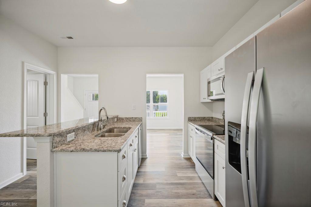 115 Day St Property Photo 11