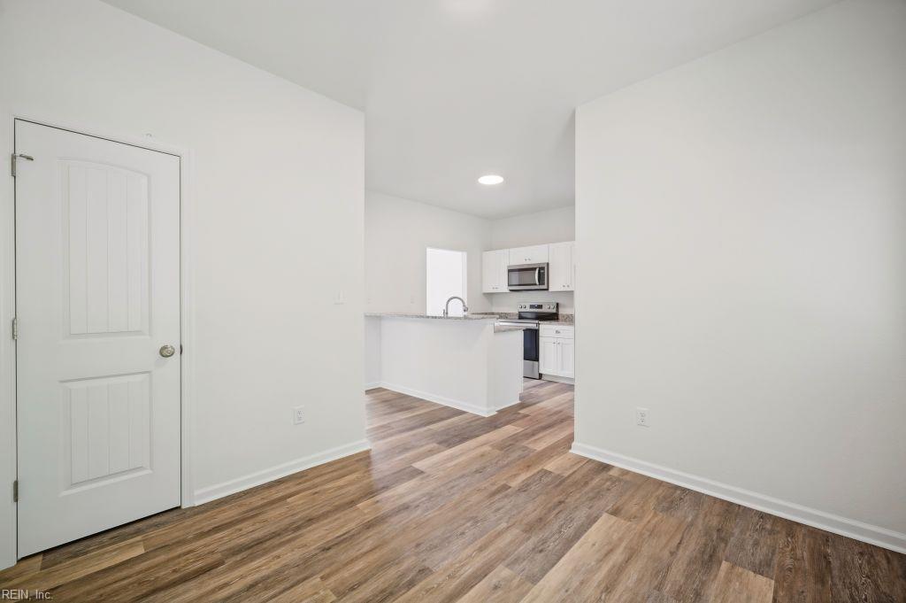 115 Day St Property Photo 12