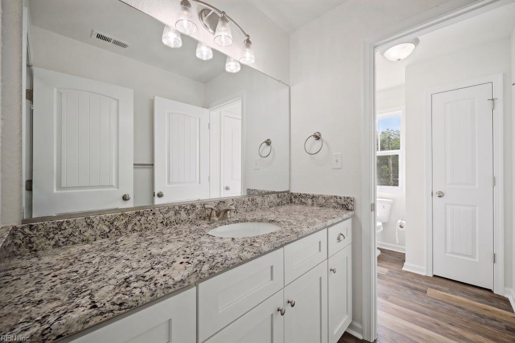 115 Day St Property Photo 29