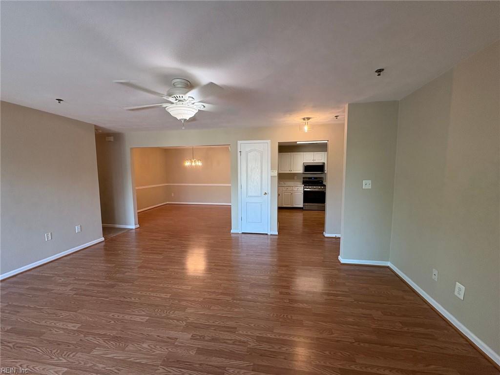2204 Lesner Cres Property Photo 7