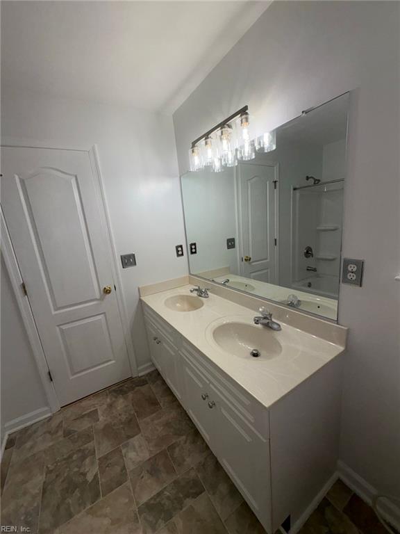 2204 Lesner Cres Property Photo 31