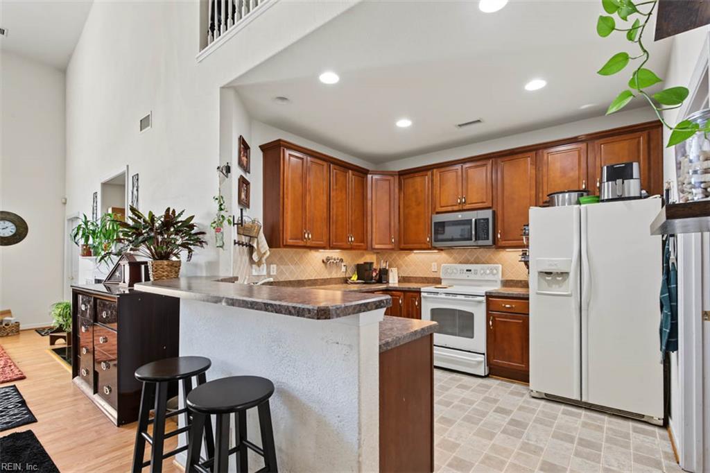 1427 Scoonie Pointe Dr Property Photo 11