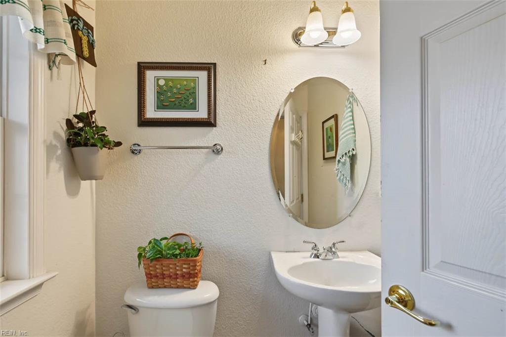 1427 Scoonie Pointe Dr Property Photo 15
