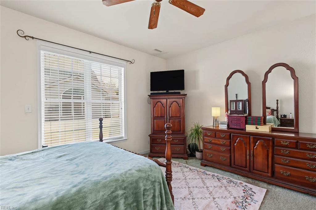 1427 Scoonie Pointe Dr Property Photo 18