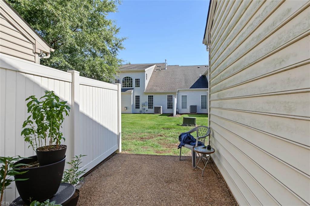 1427 Scoonie Pointe Dr Property Photo 28