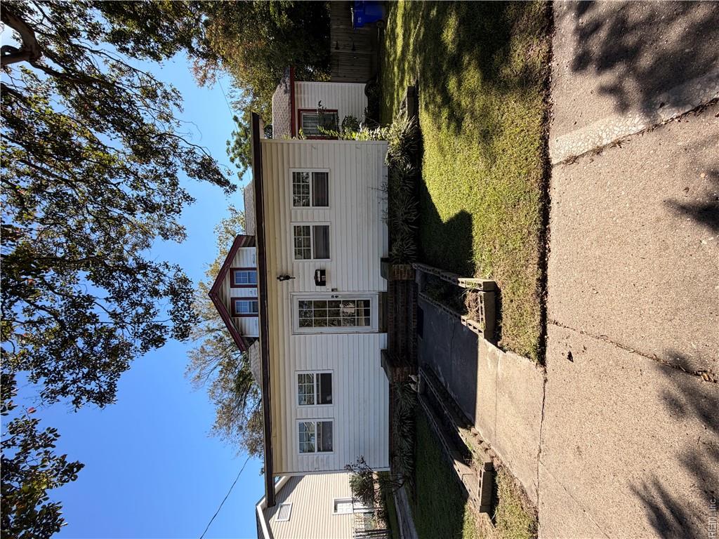 119 Beechwood Ave Property Photo 1