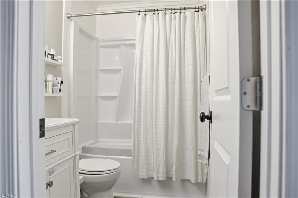 5512 New Colony Dr Property Photo 17