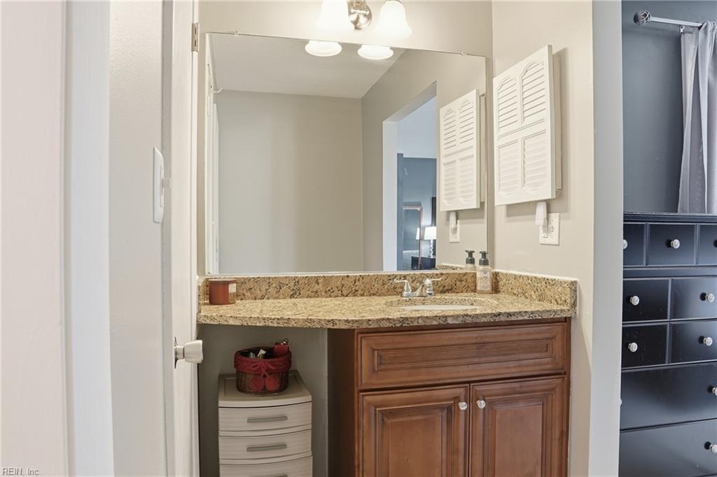 4208 Maplehurst Rd Property Photo 16