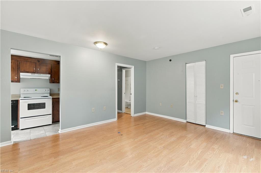 6661 Cedar Lake Dr Property Photo 3