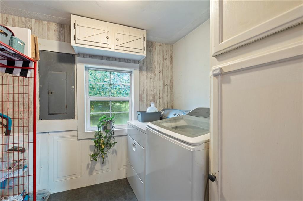 1301 Babbtown Rd Property Photo 5