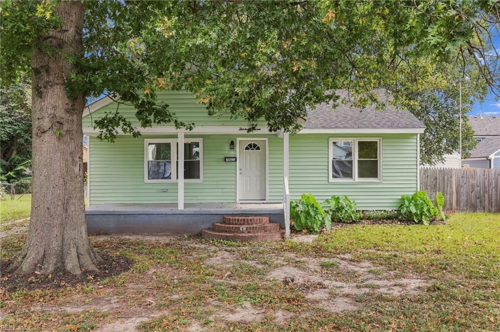1311 Perry St Property Photo 2