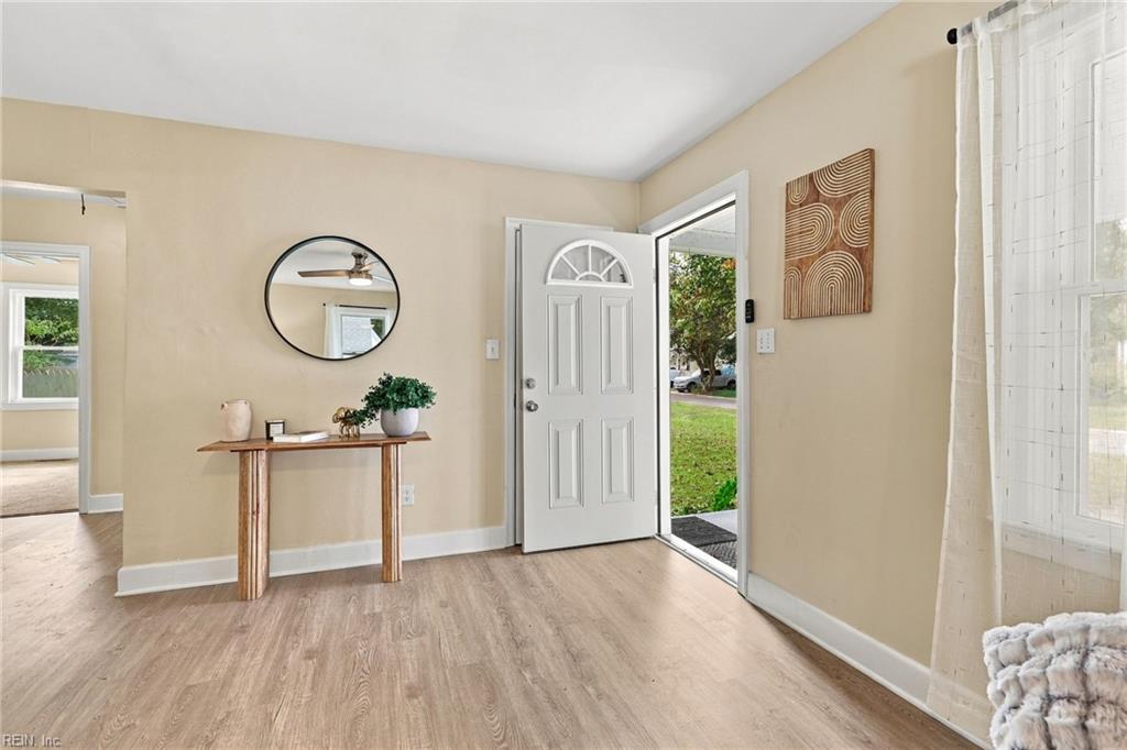 1311 Perry St Property Photo 8