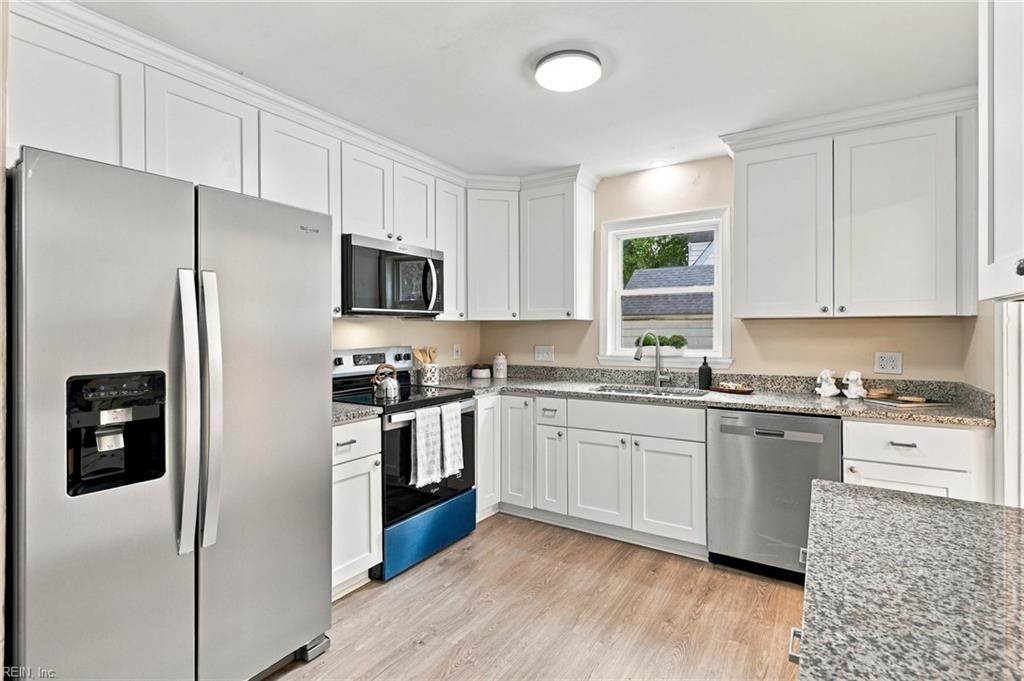 1311 Perry St Property Photo 16