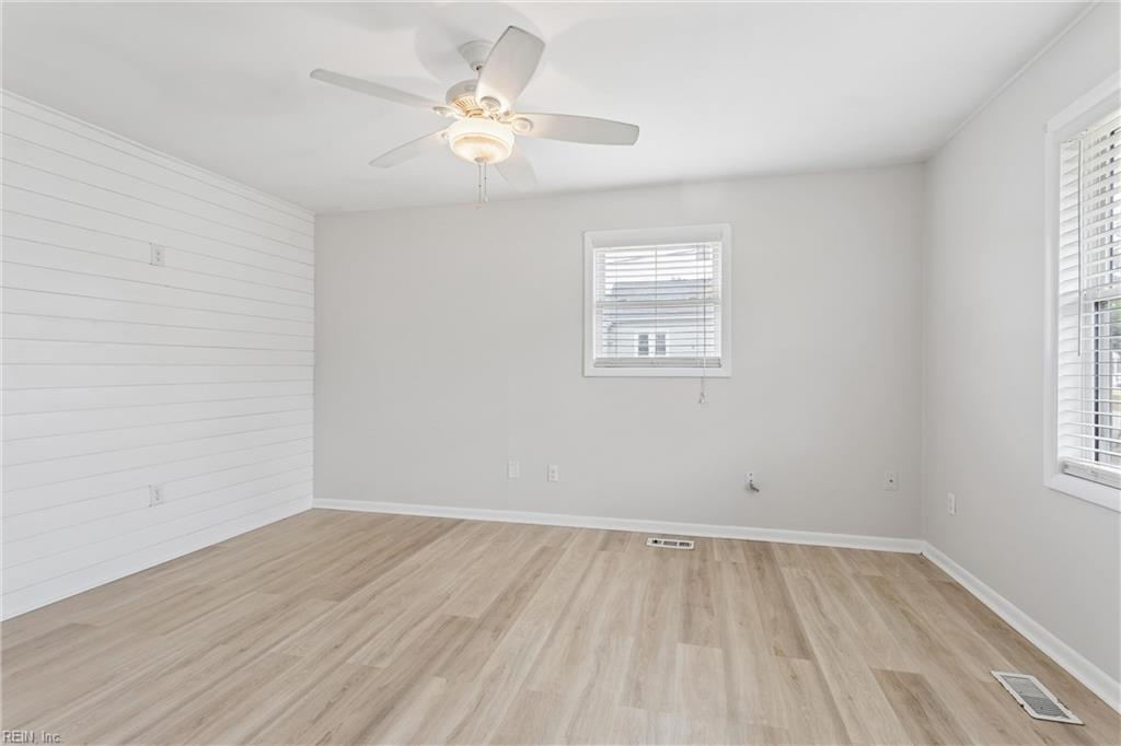 10 Messick Rd Property Photo 17