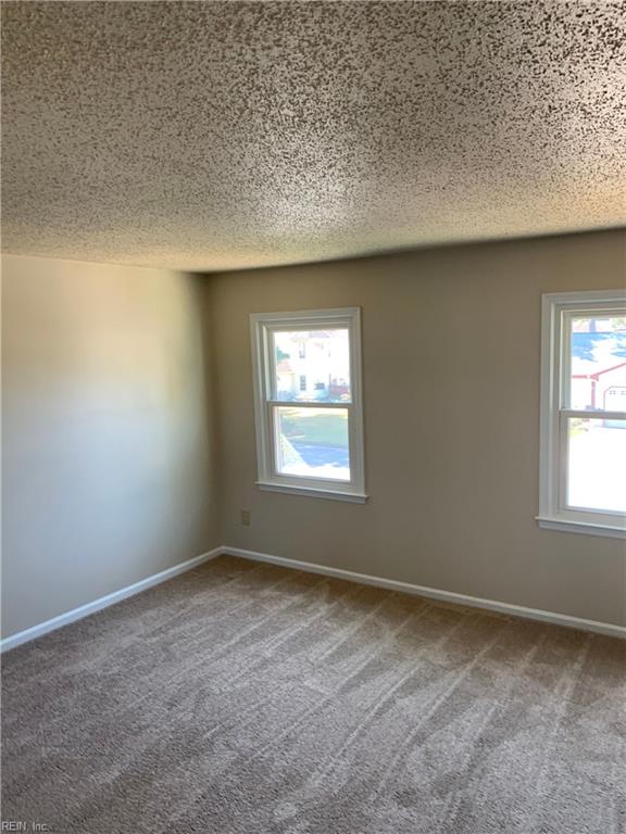 524 Stuart Cir Property Photo 11