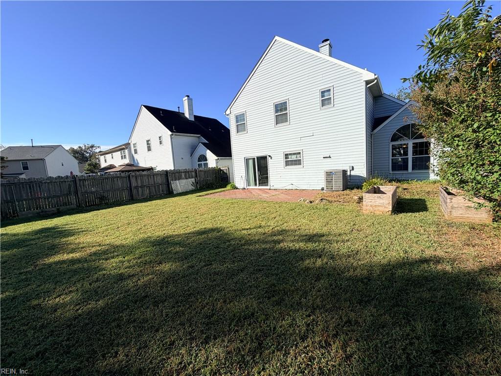 1084 Rolling Point Ct Property Photo 2
