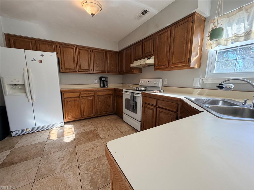 1084 Rolling Point Ct Property Photo 9
