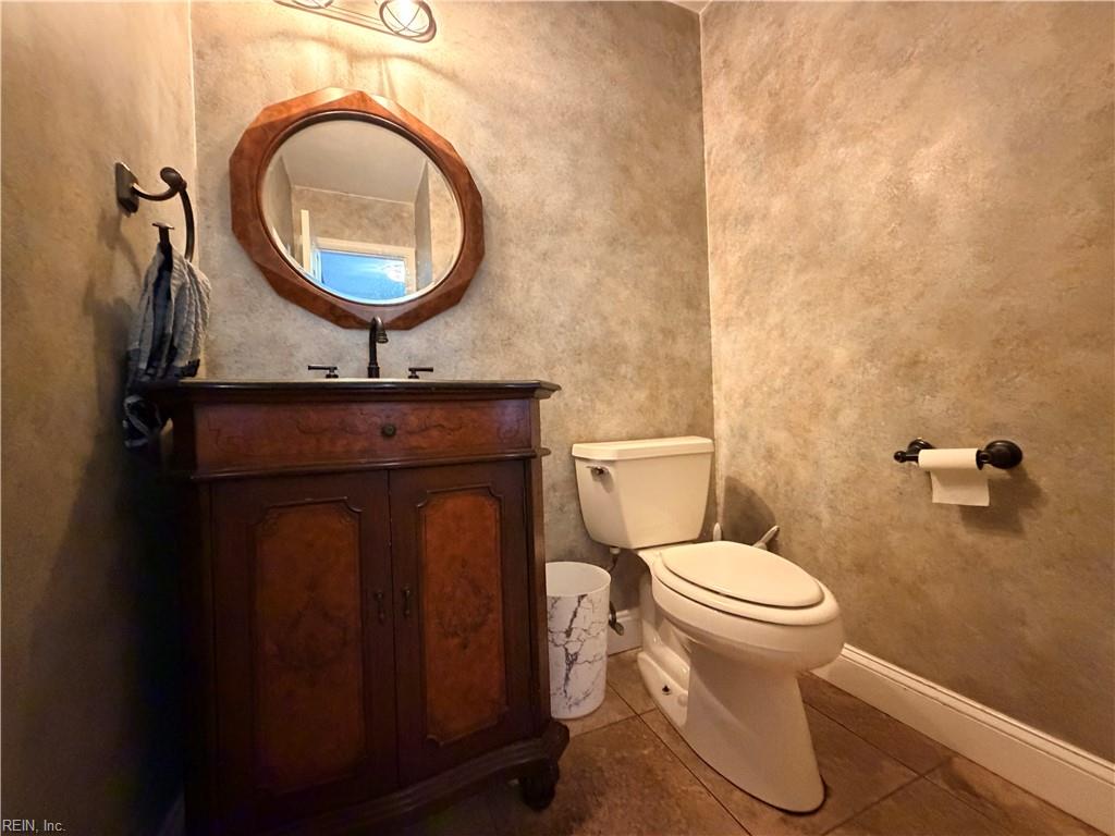 1084 Rolling Point Ct Property Photo 12