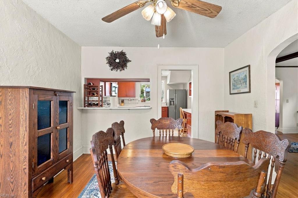 1215 Azalea Ct Property Photo 9