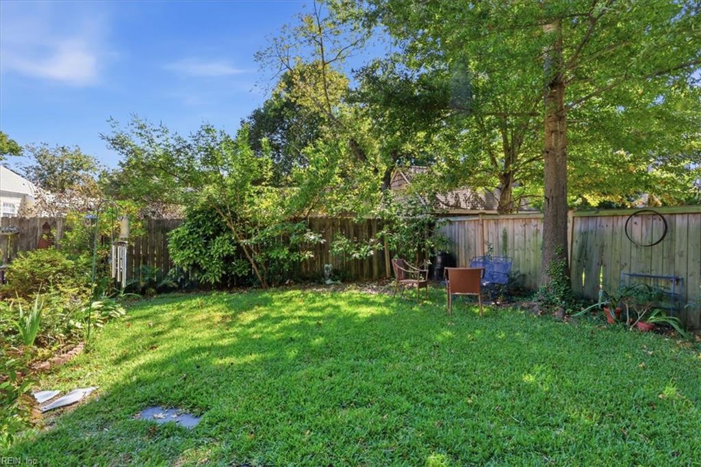 1215 Azalea Ct Property Photo 42