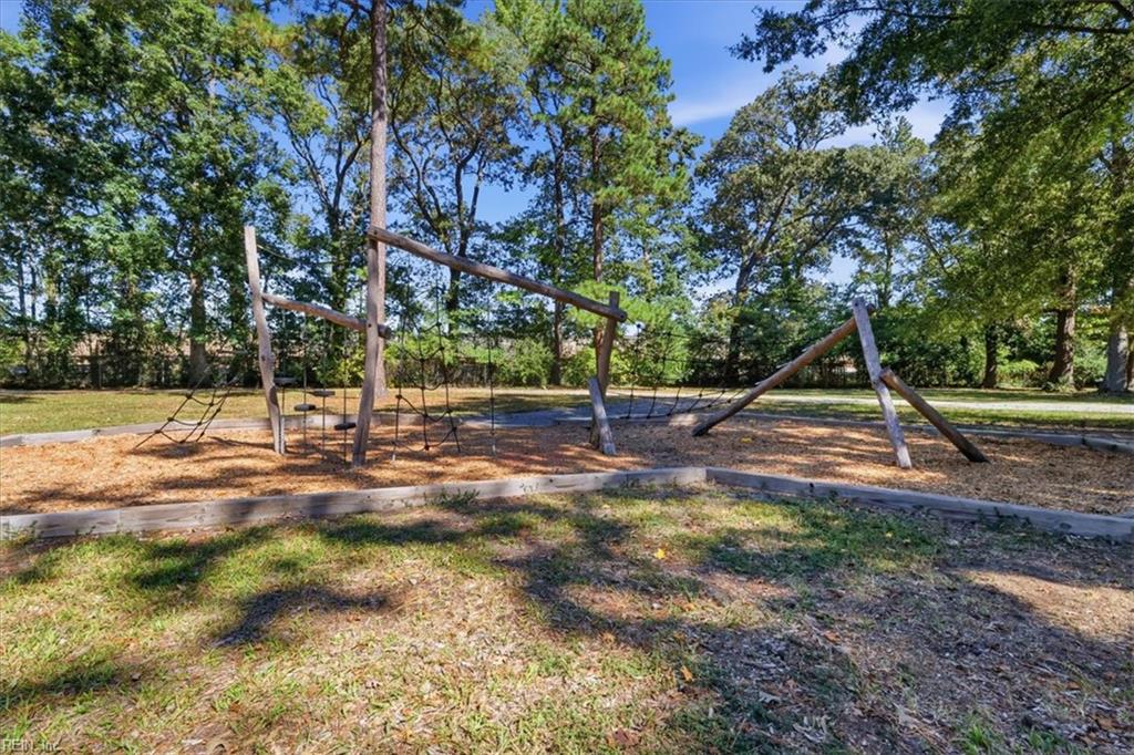 1215 Azalea Ct Property Photo 44
