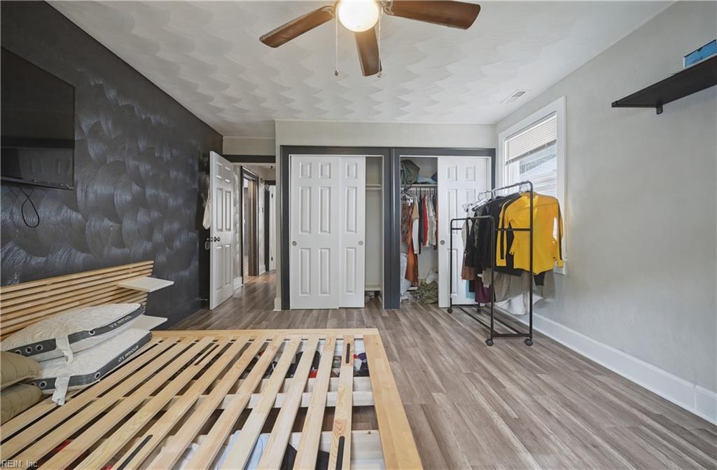 850 47th St Property Photo 15