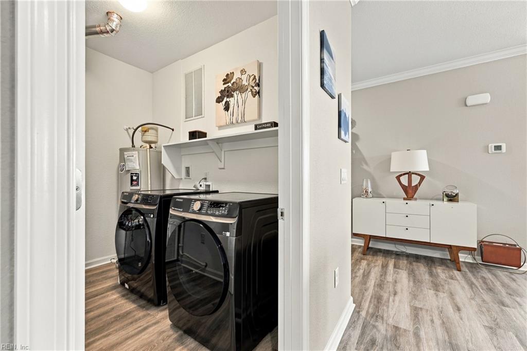 1724 Dromolin Dr Property Photo 4