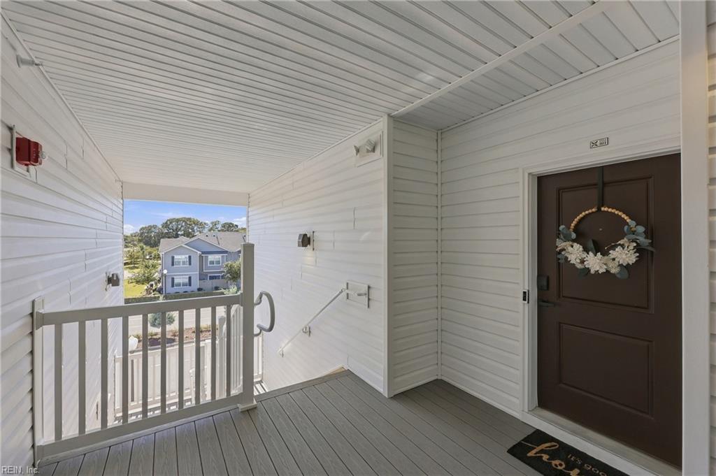 1724 Dromolin Dr Property Photo 6