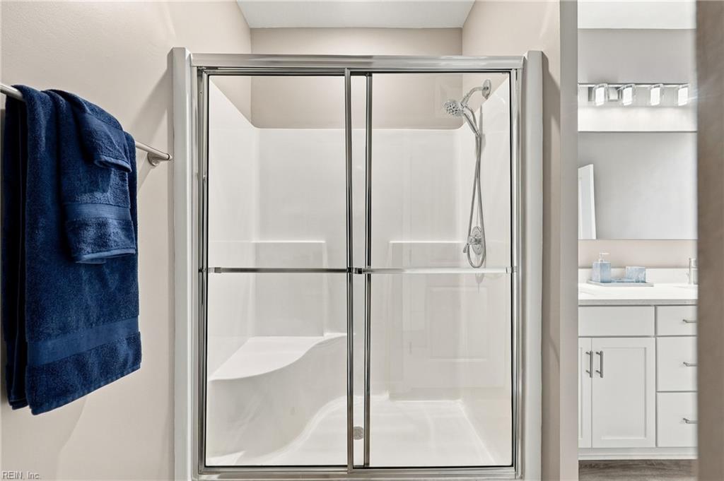 1724 Dromolin Dr Property Photo 36