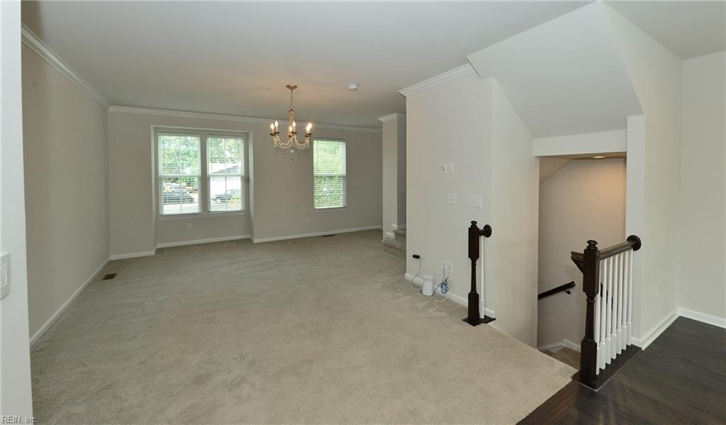 1093 Fleming Dr Property Photo 4
