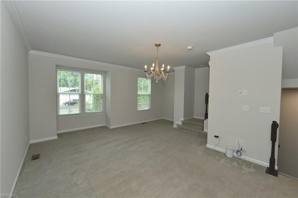 1093 Fleming Dr Property Photo 5
