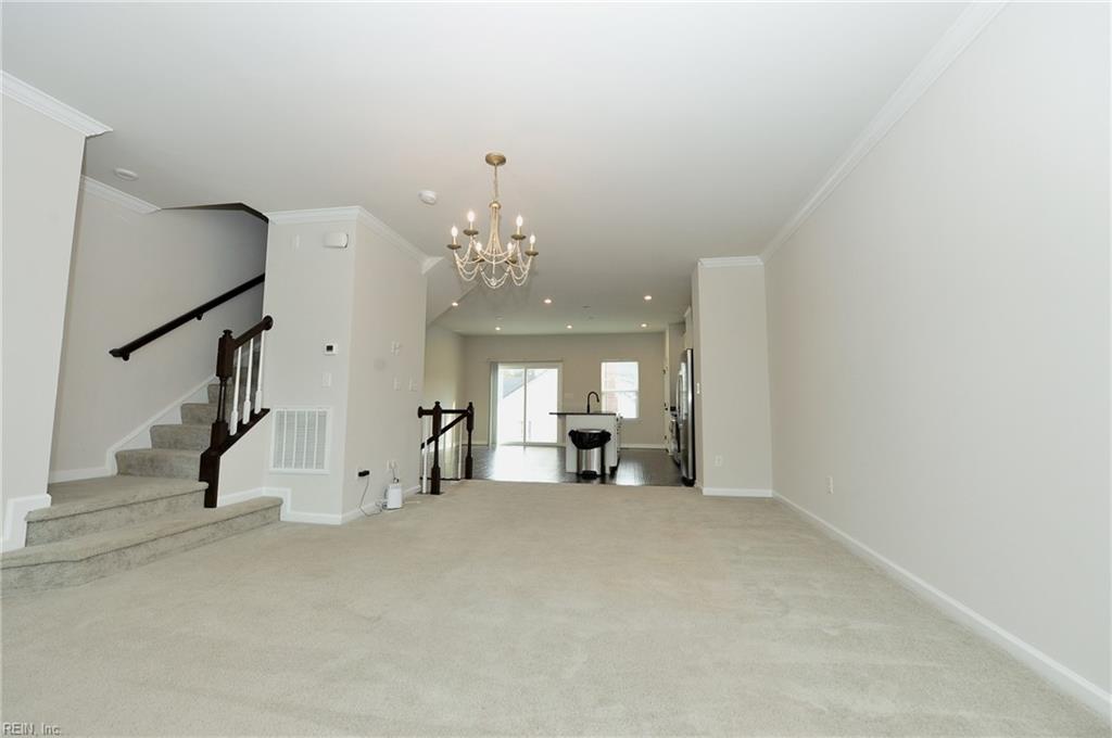 1093 Fleming Dr Property Photo 6