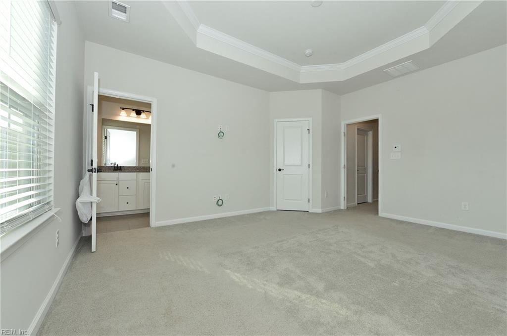 1093 Fleming Dr Property Photo 13