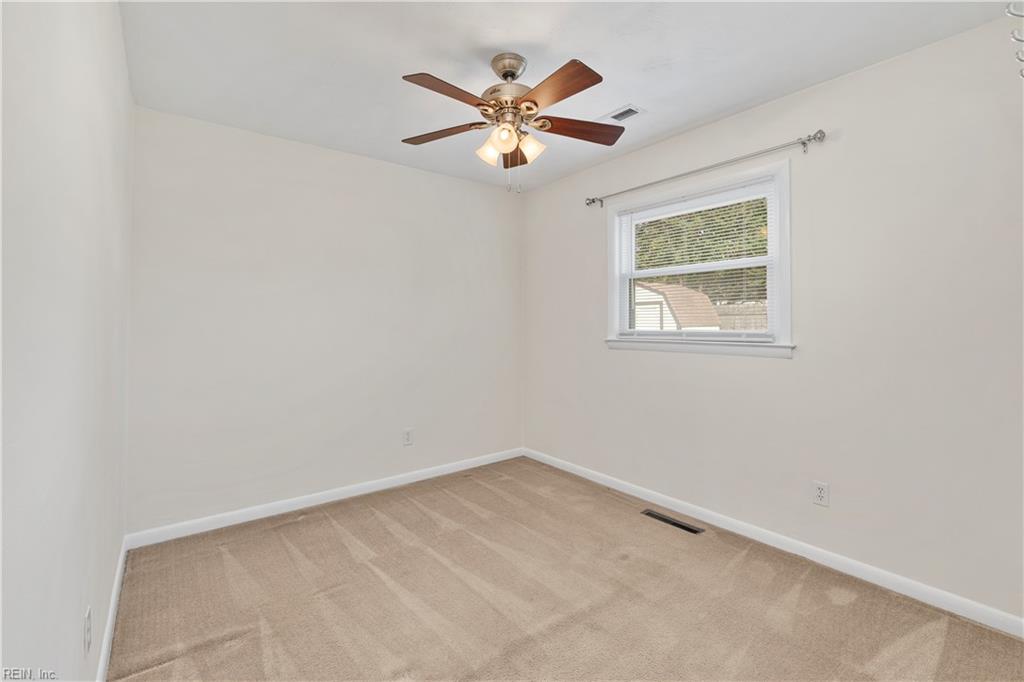 912 Carriage Hill Rd Property Photo 17