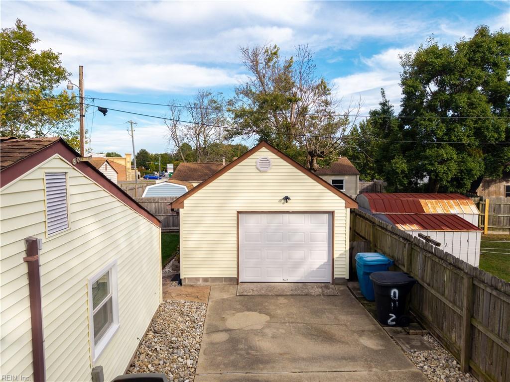 912 Carriage Hill Rd Property Photo 36