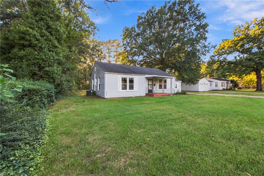 951 Ingleside Rd Property Photo 3