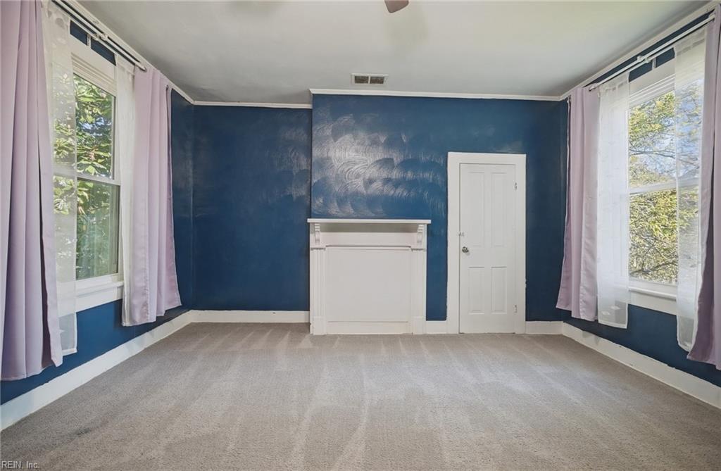738 Douglas Ave Property Photo 19