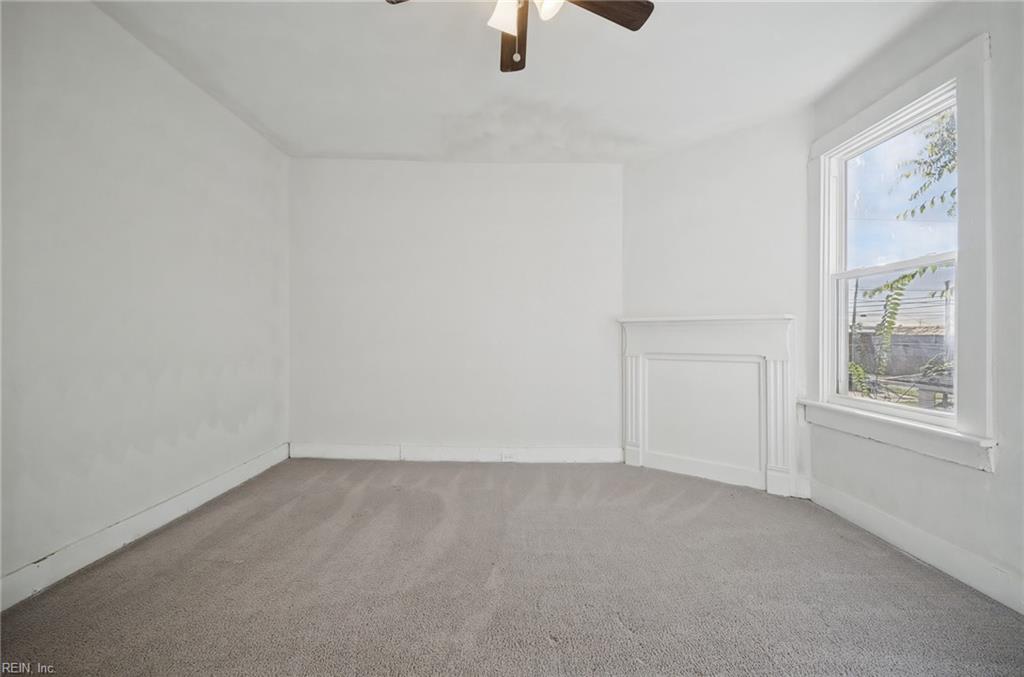 738 Douglas Ave Property Photo 20