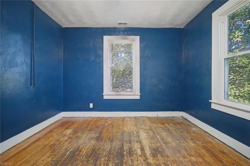 738 Douglas Ave Property Photo 21