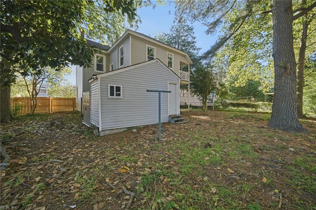738 Douglas Ave Property Photo 28