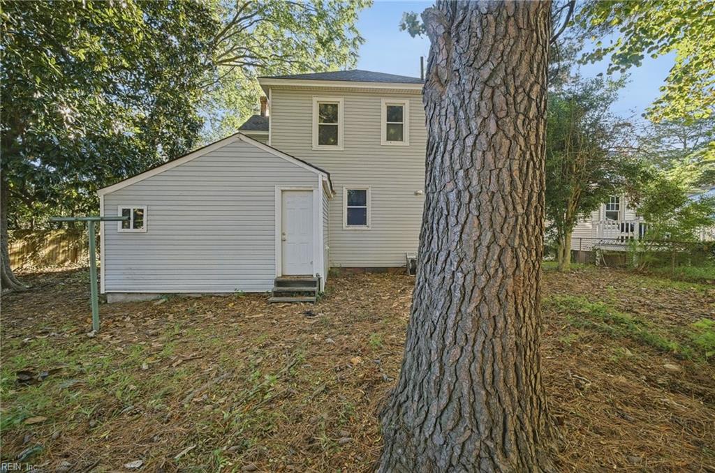 738 Douglas Ave Property Photo 29