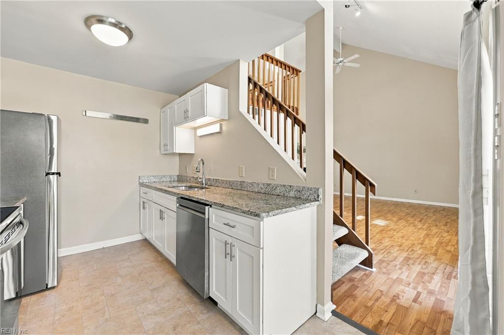 4221 Laurel Green Cir Property Photo 11
