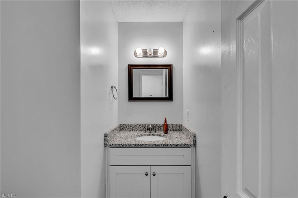 1218 Baltic St Property Photo 12