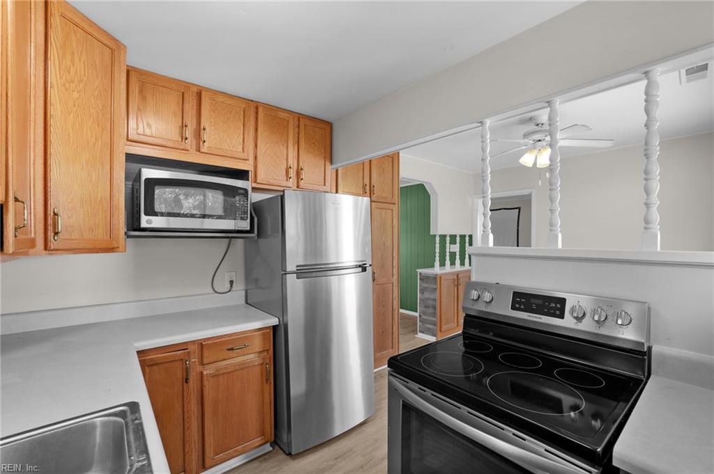 1719 N Lakeland Dr Property Photo 11