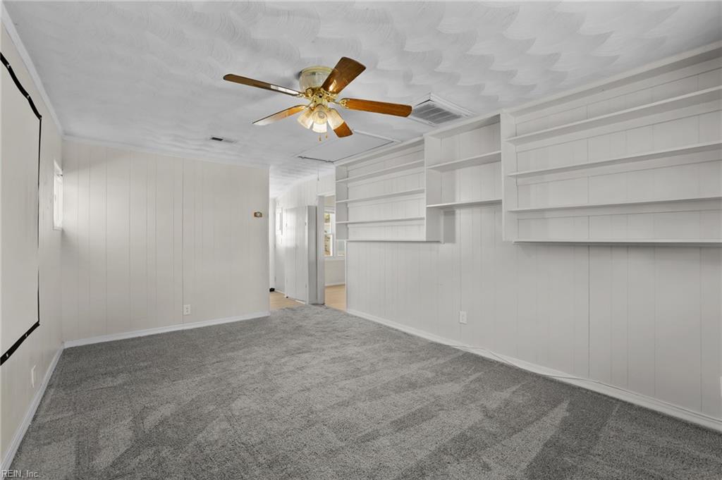1719 N Lakeland Dr Property Photo 13