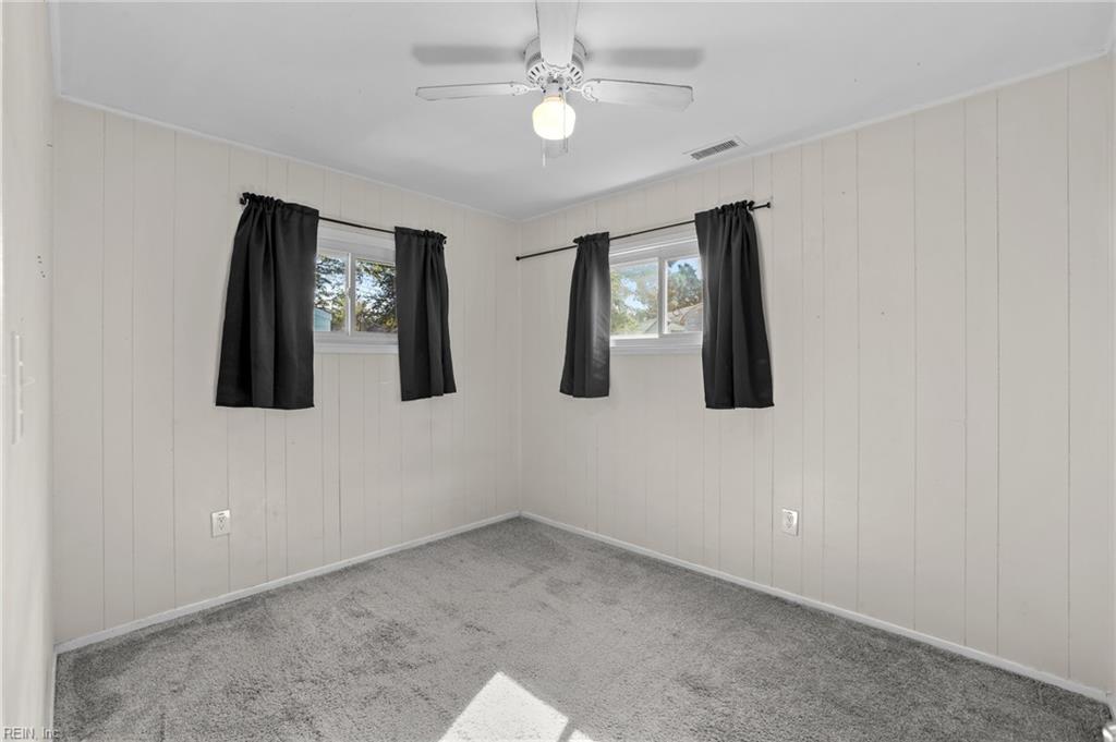 1719 N Lakeland Dr Property Photo 18