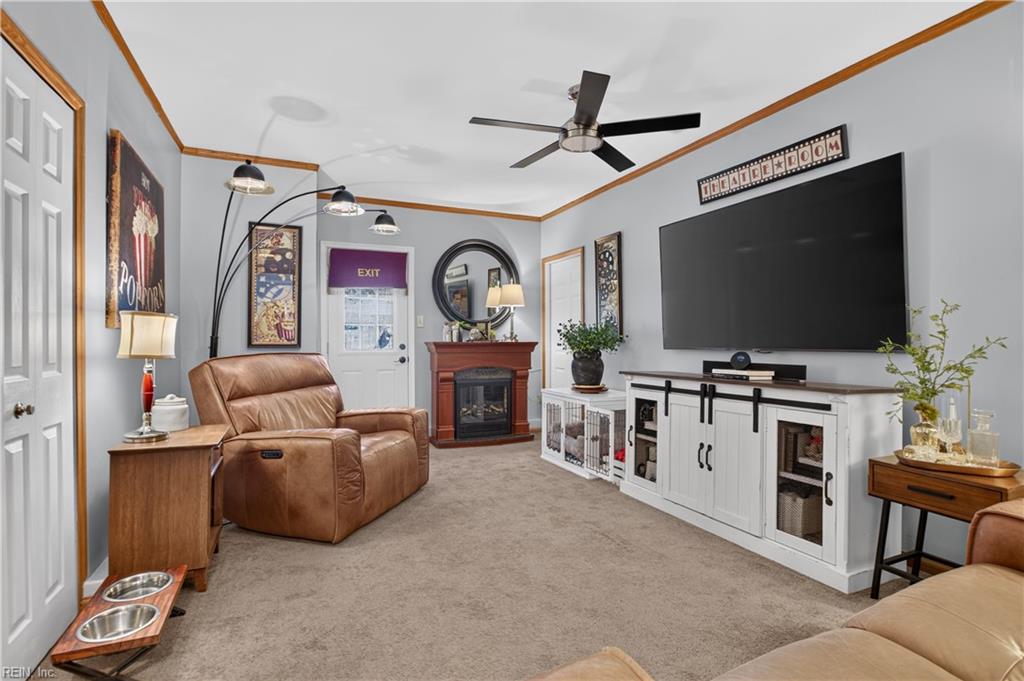 2752 Pulaski Loop Property Photo 16