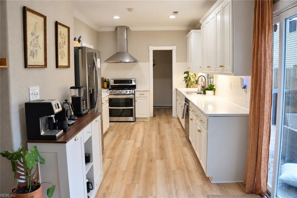 2232 W Berrie Cir Property Photo 4