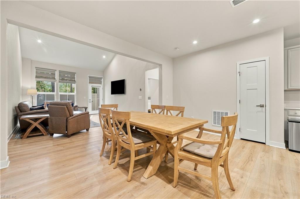 511 Eldridge Ln Property Photo 20