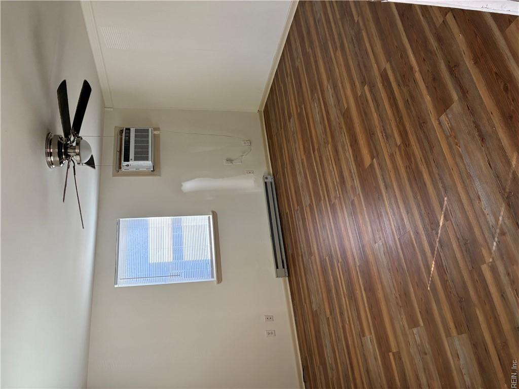 4131 Everett St Property Photo 7